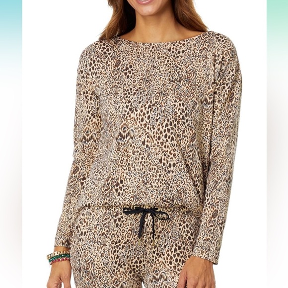 Lilly Pulitzer UPF 50+ Karessa Top Size S in Macadamia Pattern Play - Picture 1 of 7